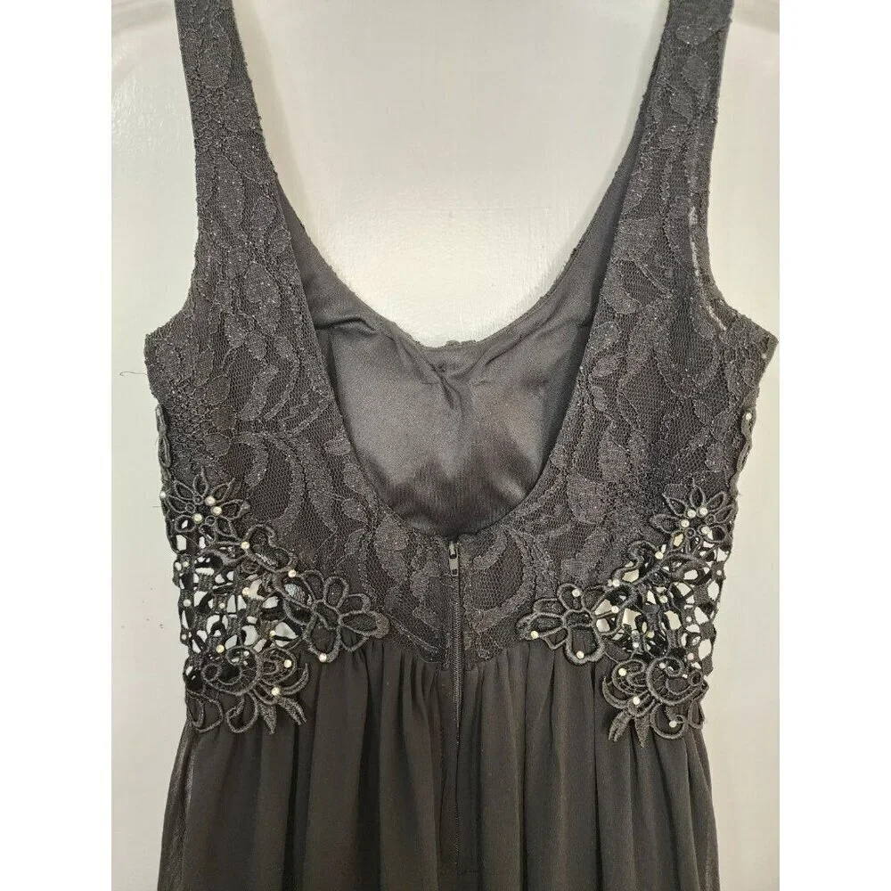 Size 0 City Triangles Black Formal Maxi Dress High Slit Lace Structured Bodice